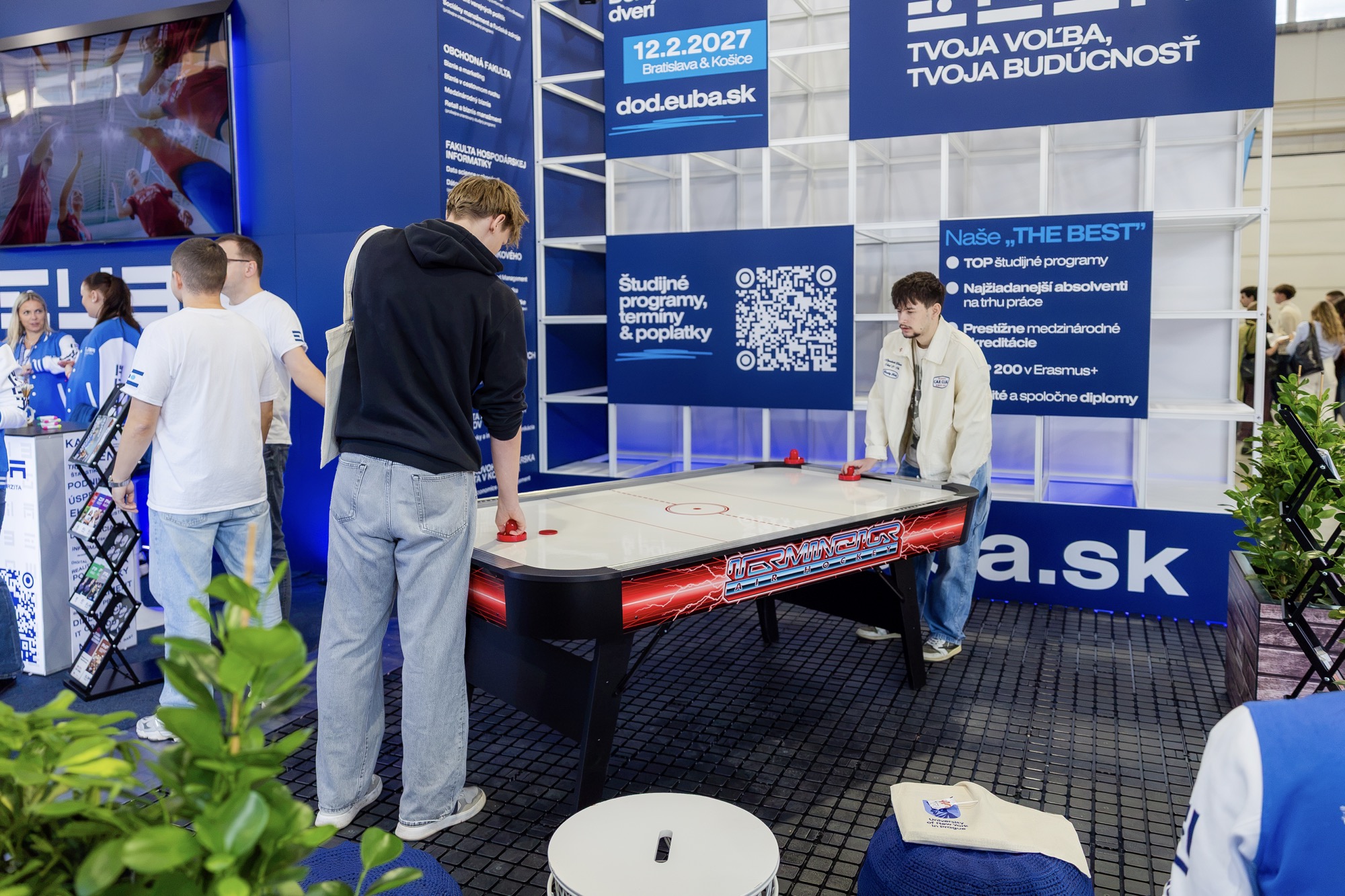 Hovoríme jazykom mladých: EUBA predstavila na Gaudeamuse modernú expozíciu