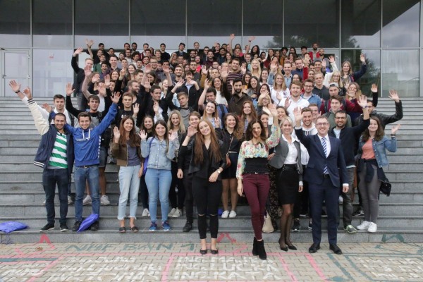 Na Ekonomickú univerzitu v Bratislave prišli študenti z rôznych kútov sveta