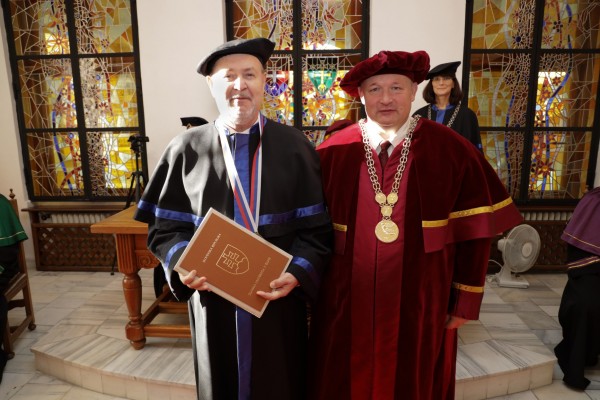 Profesor Ekonomickej univerzity v Bratislave ocenený titulom doctor honoris causa