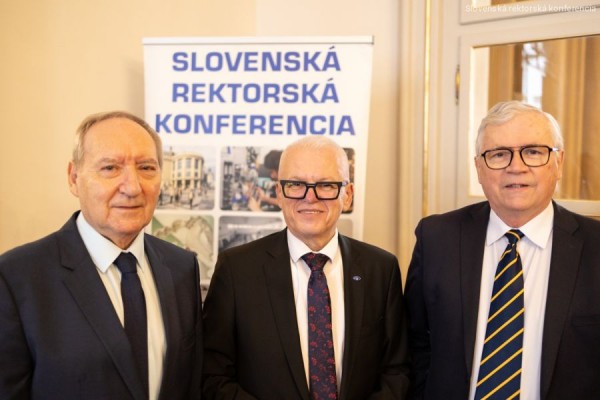 30 rokov Slovenskej rektorskej konferencie