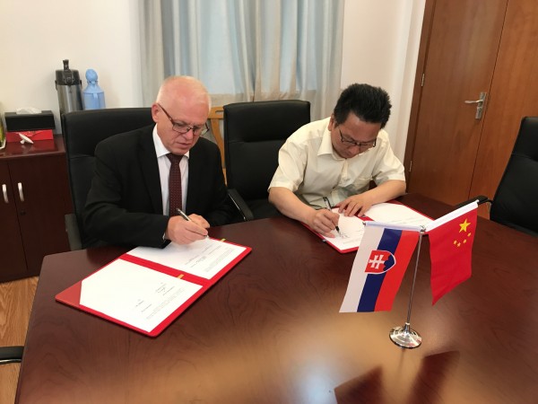 Intensive Development of Cooperation with Chinese Universities