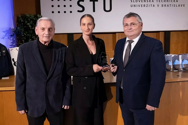 Slávia Ekonomická univerzita Bratislava najúspešnejším univerzitným kolektívom v slovenských tímových súťažiach